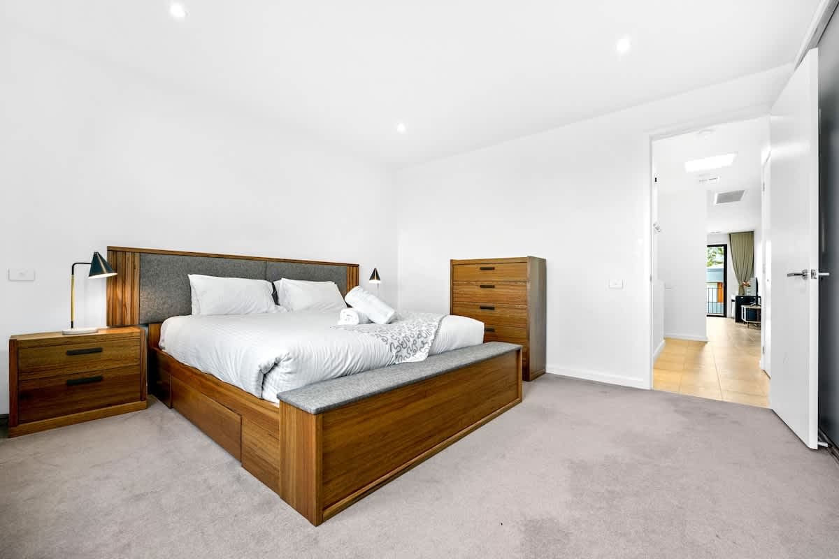 Furnished 2 Bedroom House in Doncaster