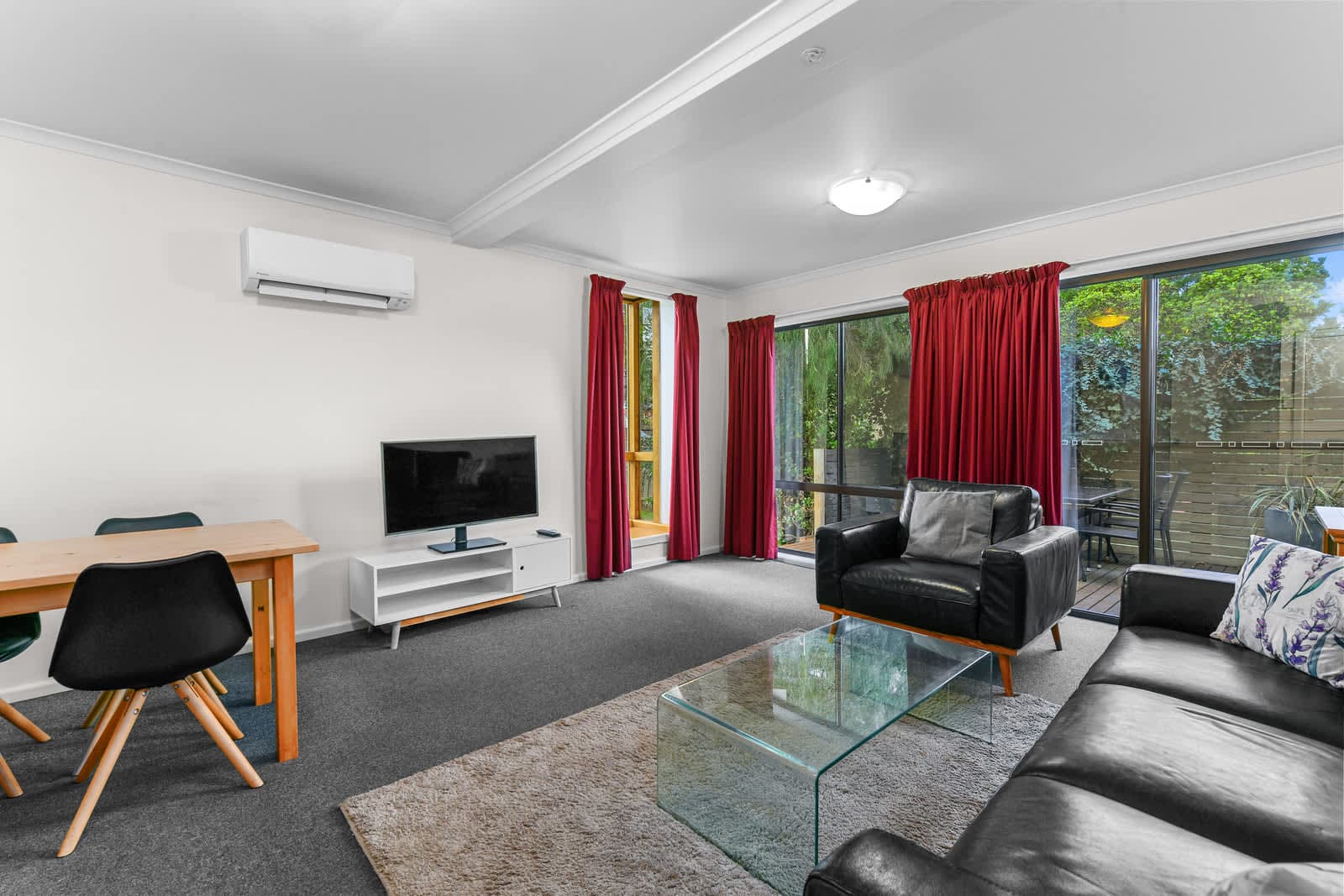 Furnished 2 Bedroom Rental in Sandy Bay