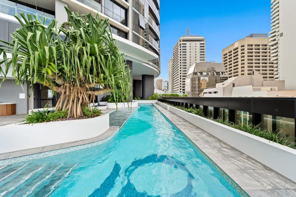 Furnished 1 Bedroom Apartment in Brisbane City