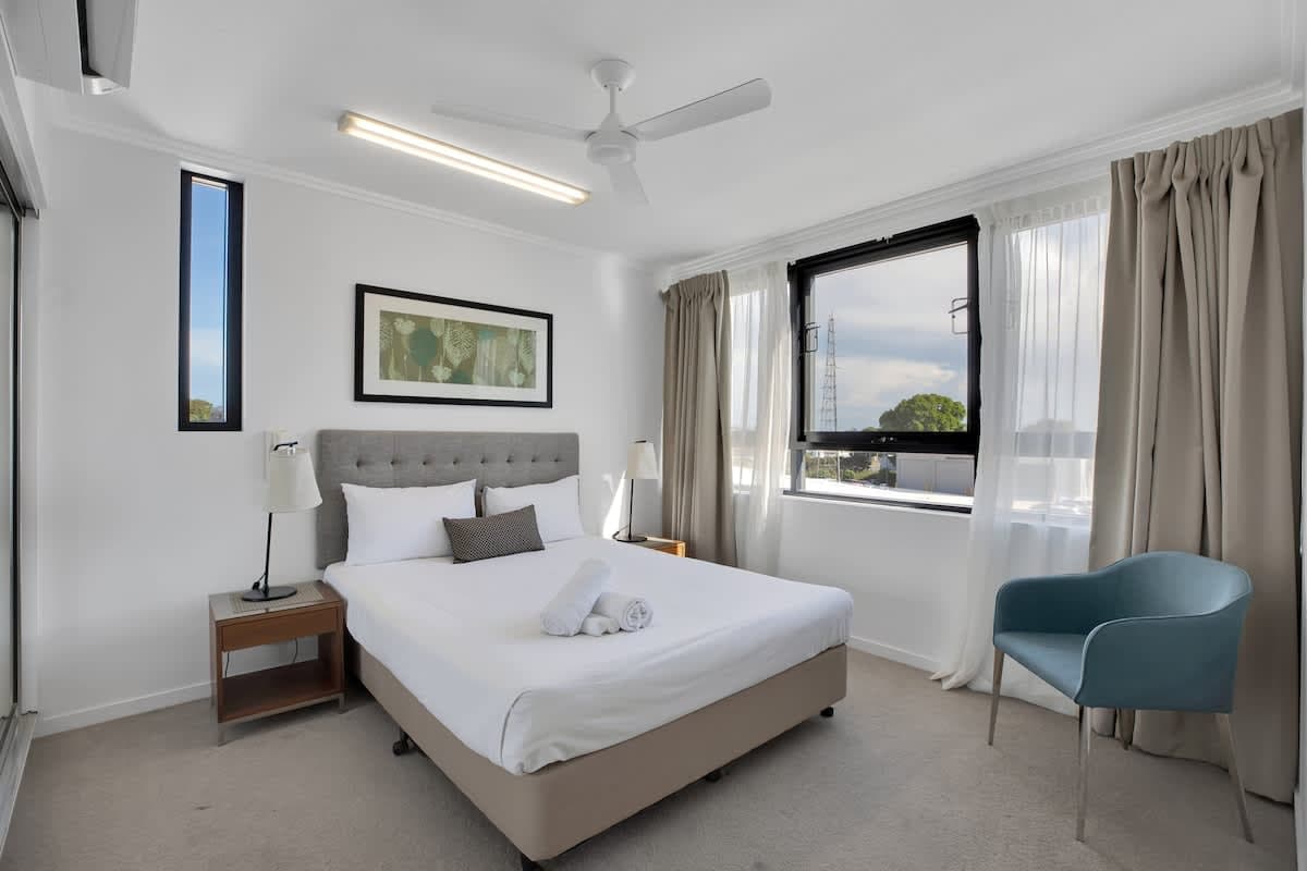 Furnished 3 Bedroom Apartment in Mackay