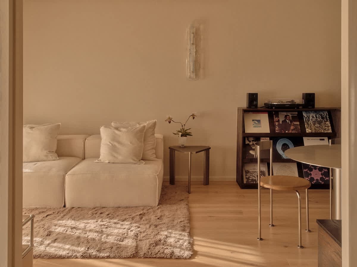 Furnished 1 Bedroom Apartment in Hawthorn