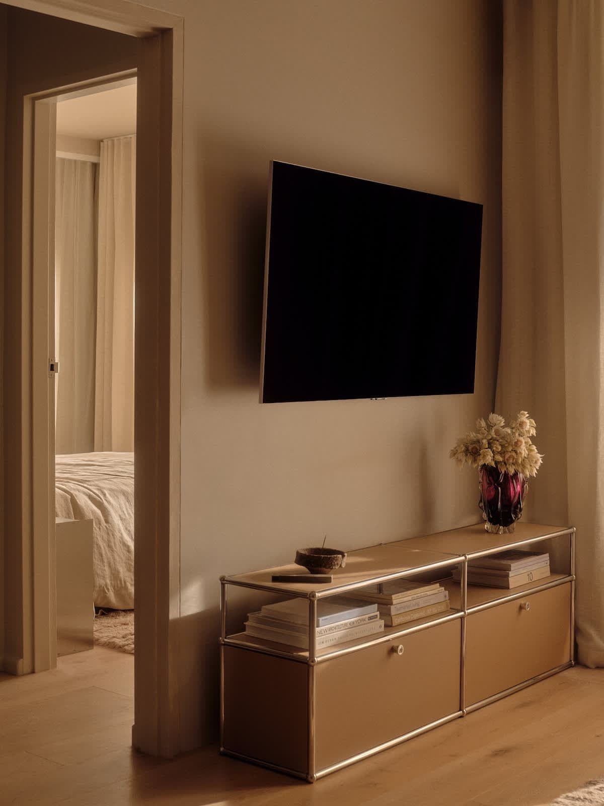 Furnished 1 Bedroom Apartment in Hawthorn