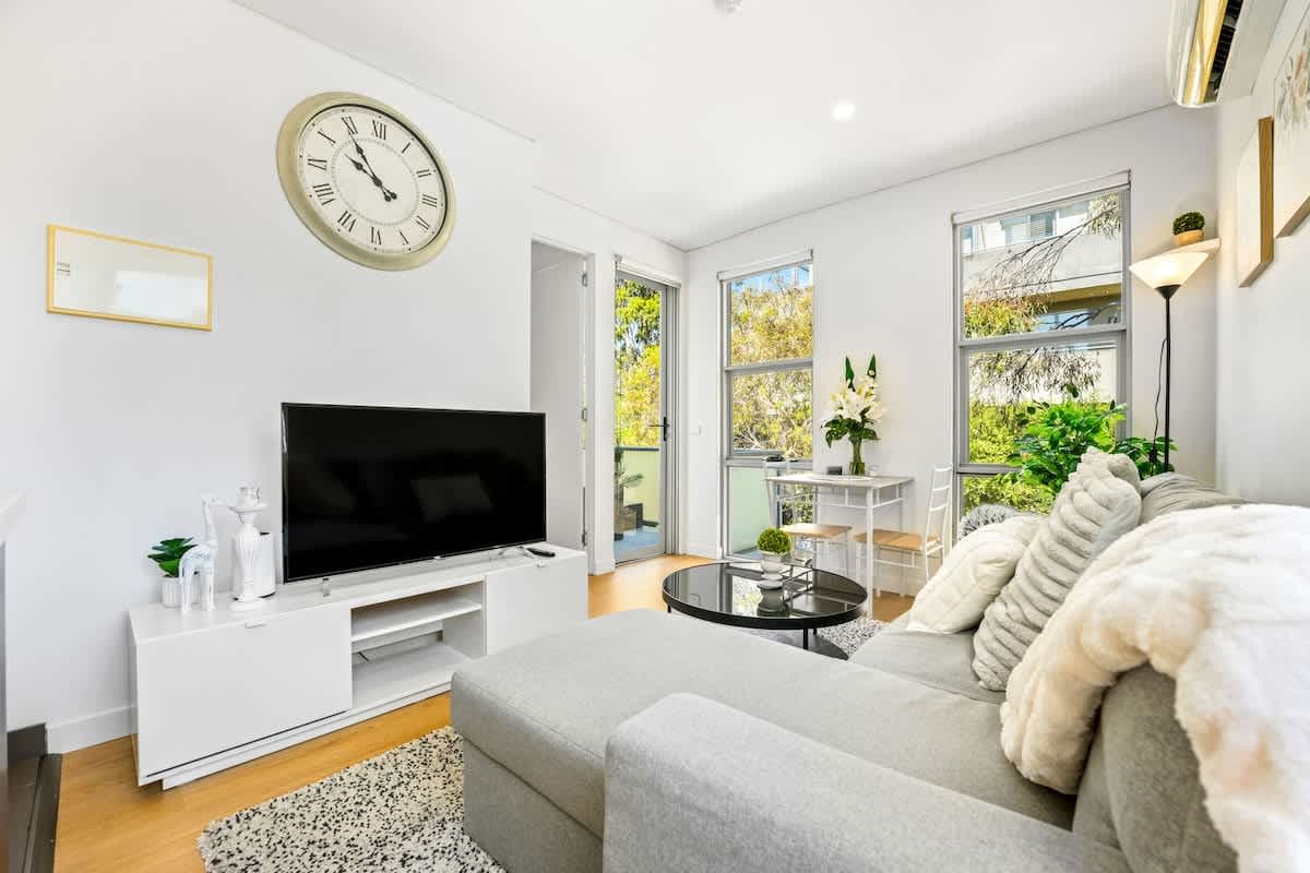 Furnished 1 Bedroom Apartment in Notting Hill
