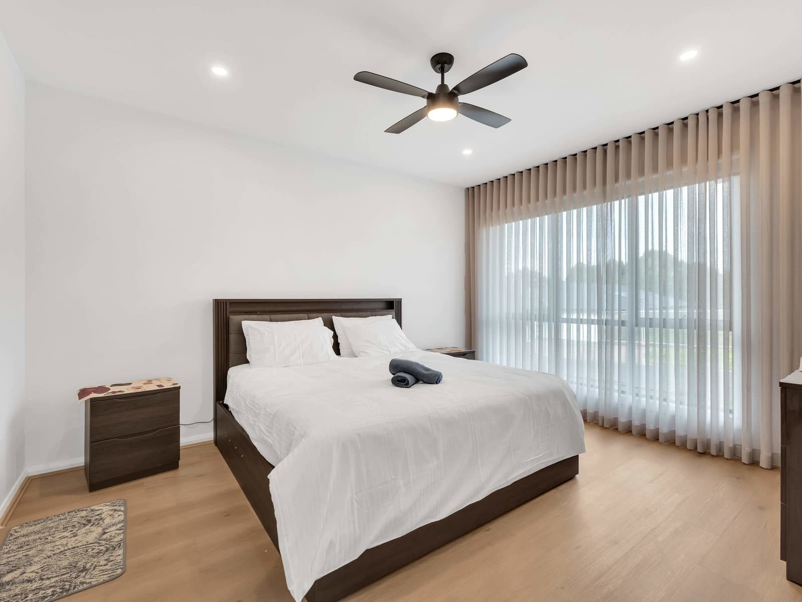 Furnished 4 Bedroom House in Wallan