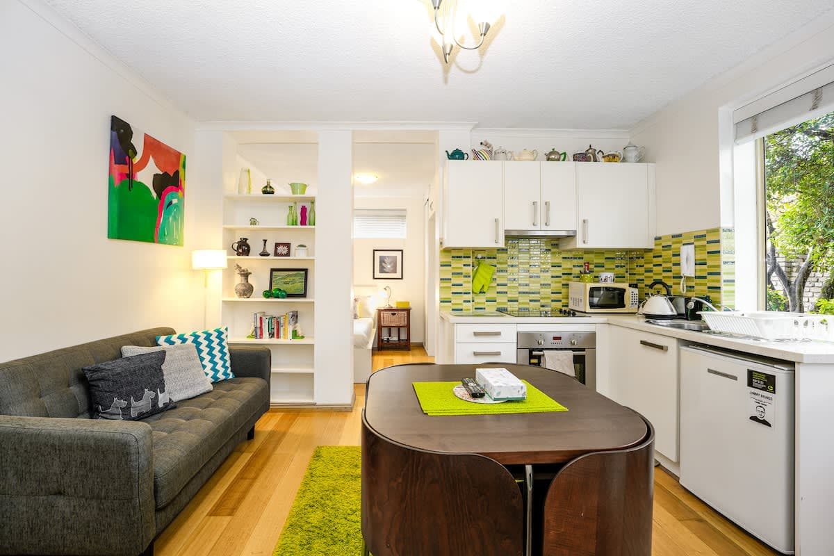 Furnished 1 Bedroom Apartment in Fitzroy