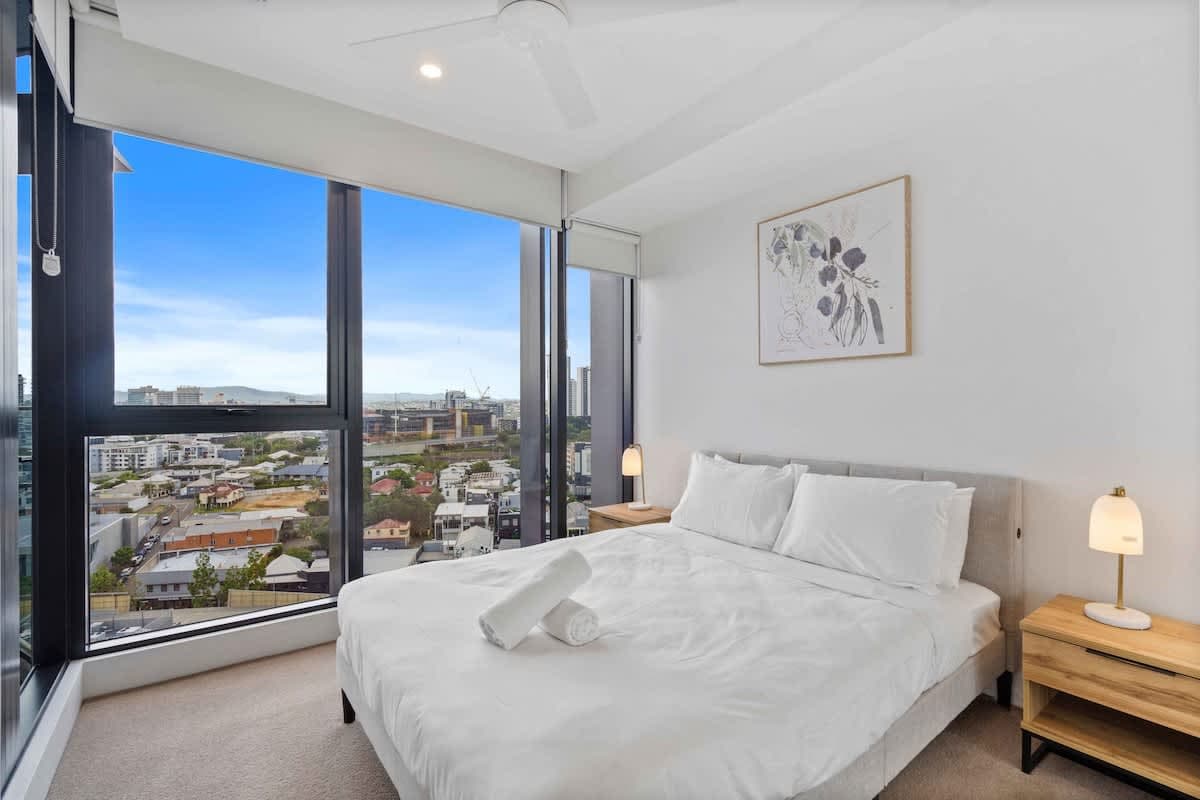 Furnished 1 Bedroom Apartment in Newstead