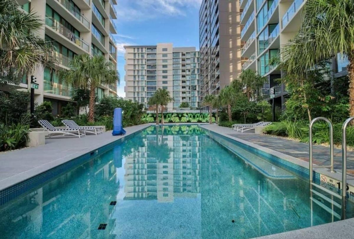 Furnished 1 Bedroom Apartment in Newstead