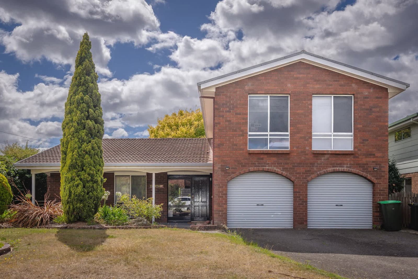 Furnished 4 Bedroom House in Riverside