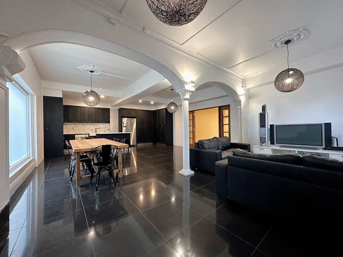 Furnished 5 Bedroom House in West Hobart
