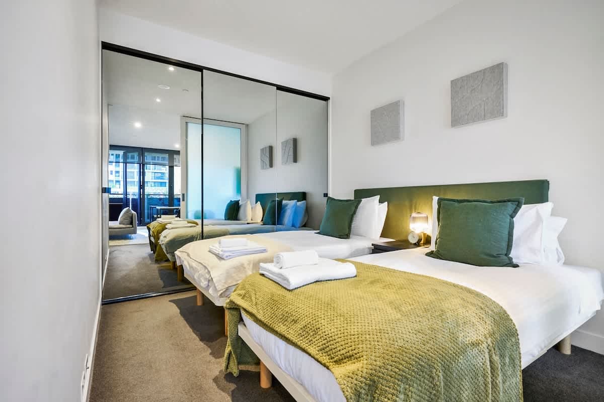 Furnished 1 Bedroom Apartment in Melbourne