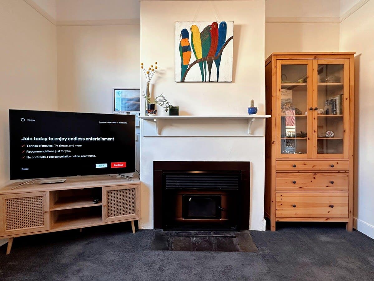 Furnished 3 Bedroom House in South Hobart
