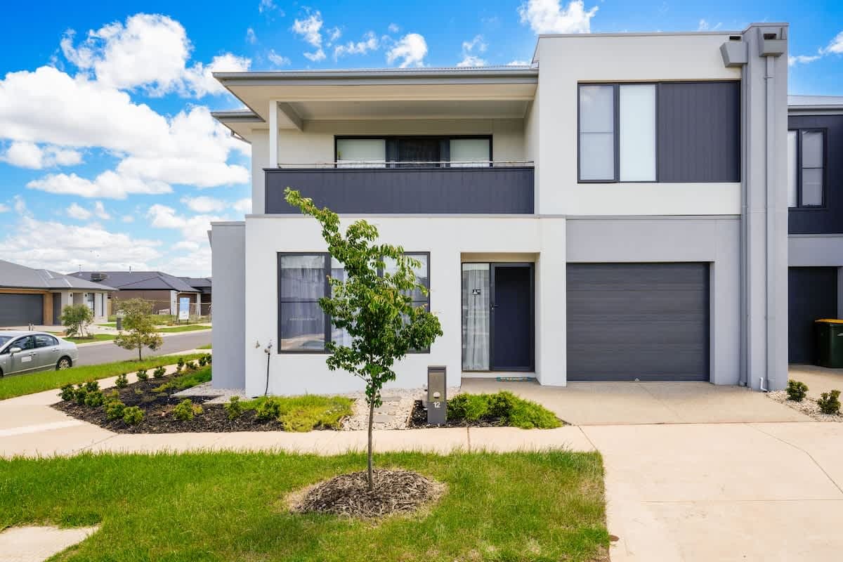 Furnished 2 Bedroom House in Wyndham Vale