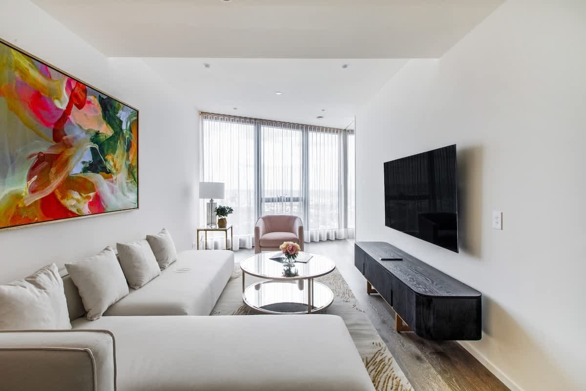 Furnished 2 Bedroom Rental in Southbank