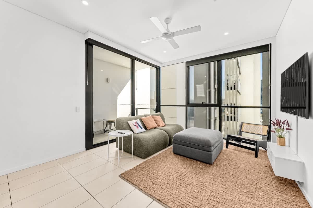 Furnished 1 Bedroom Apartment in South Brisbane