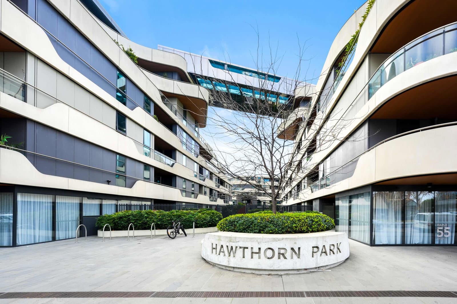 Furnished 1 Bedroom Apartment in Hawthorn East