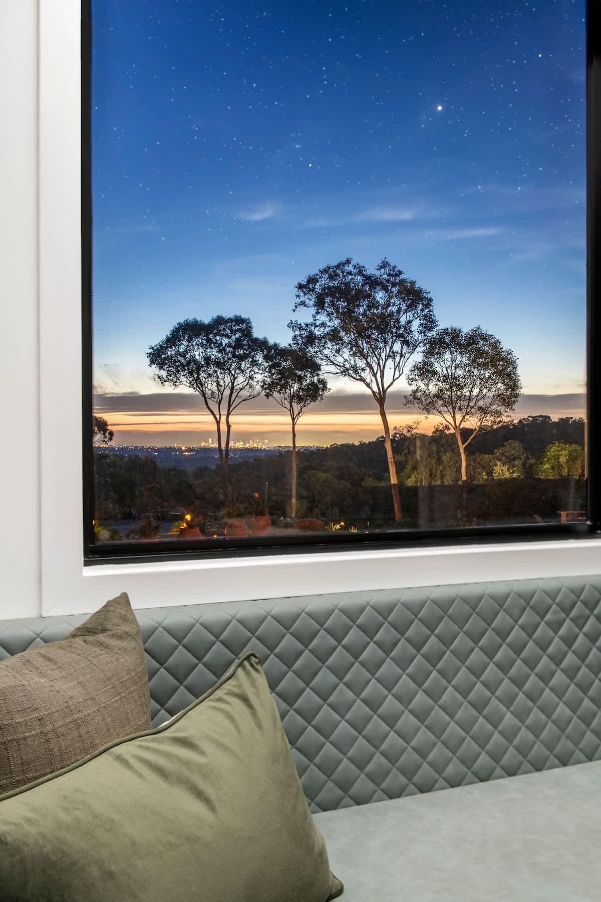 Furnished 1 Bedroom Apartment in North Warrandyte