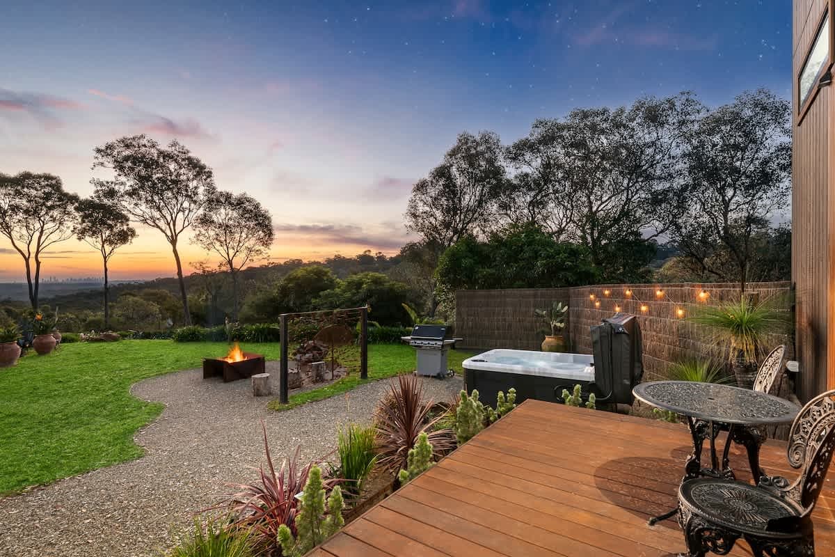 Furnished 1 Bedroom Apartment in North Warrandyte