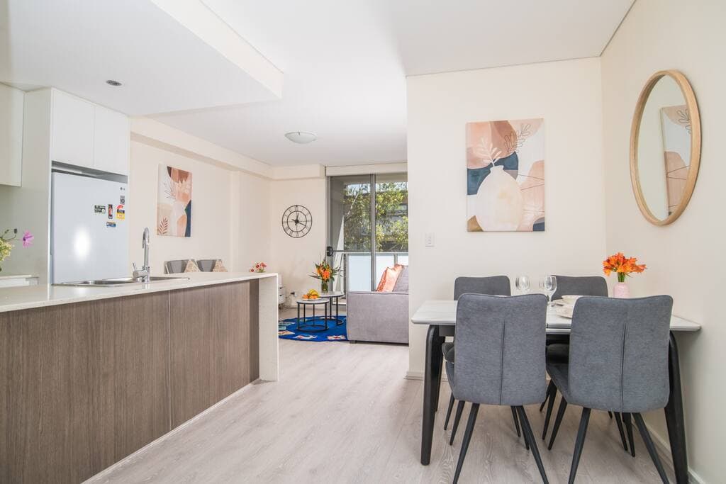 Furnished 1 Bedroom Apartment in Turramurra