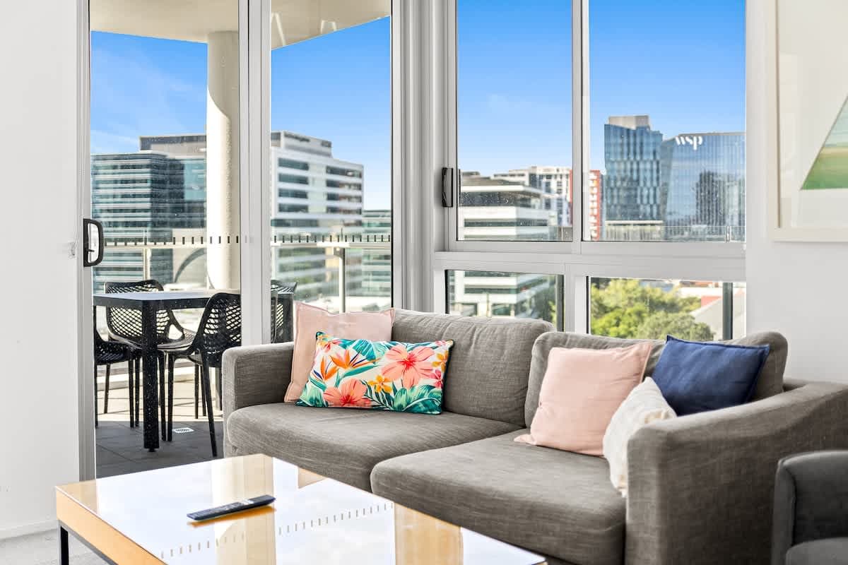 Furnished 1 Bedroom Apartment in Bowen Hills