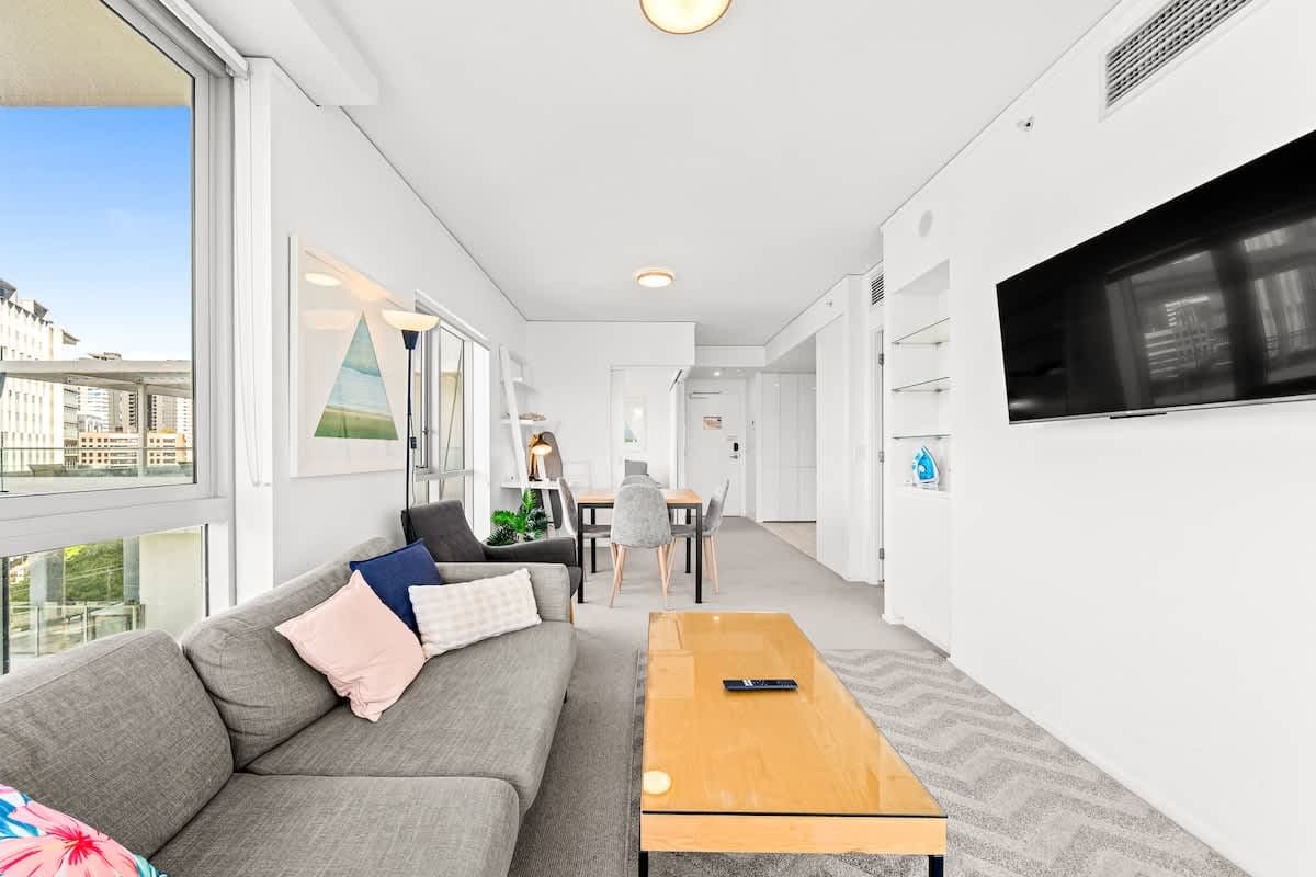 Furnished 1 Bedroom Apartment in Bowen Hills