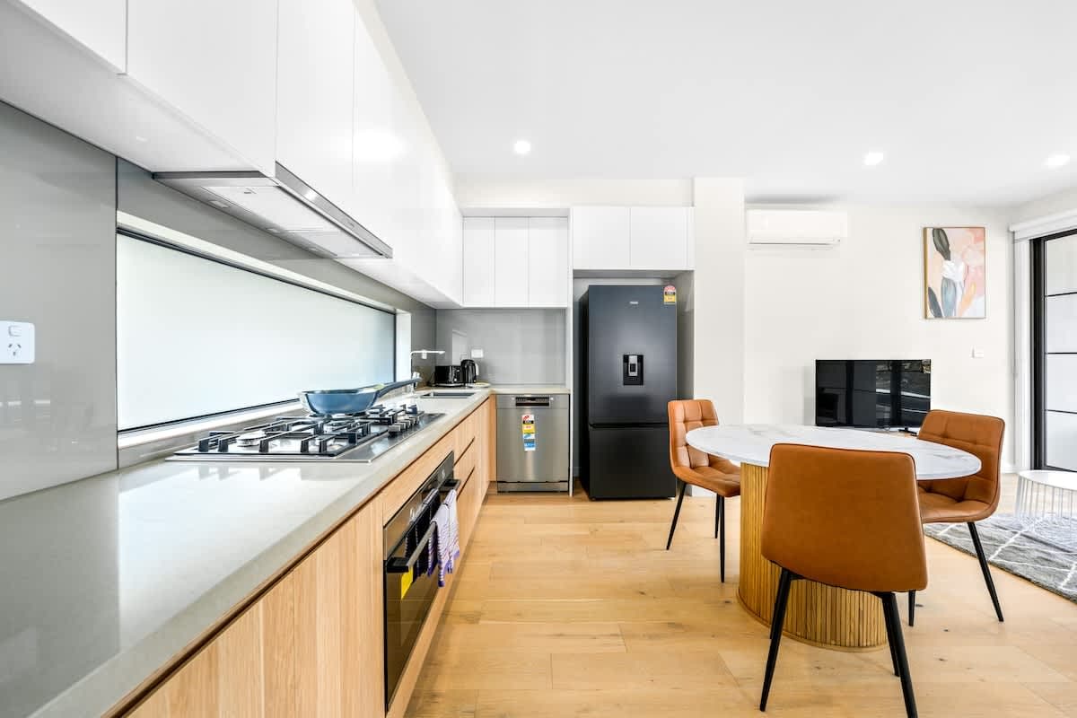 Furnished 2 Bedroom Rental in Mount Waverley