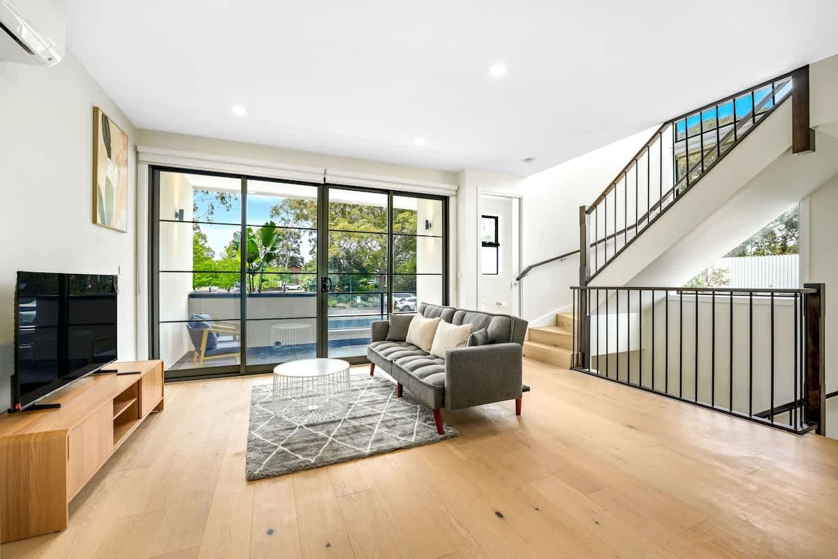 Furnished 2 Bedroom Rental in Mount Waverley