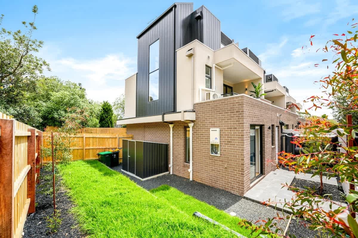 Furnished 2 Bedroom Rental in Mount Waverley