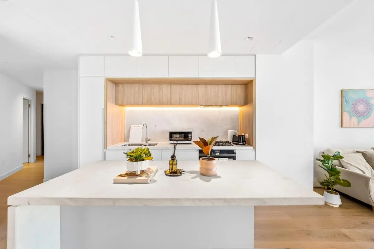 Furnished 2 Bedroom Apartment in Melbourne