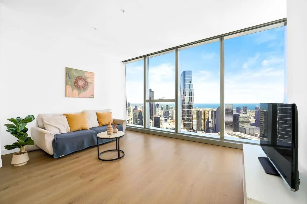 Furnished 2 Bedroom Apartment in Melbourne