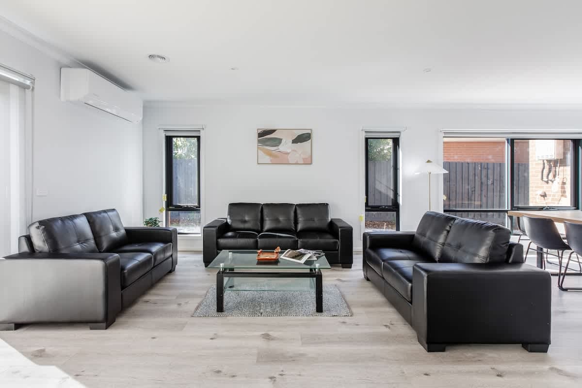 Furnished 4 Bedroom House in Reservoir