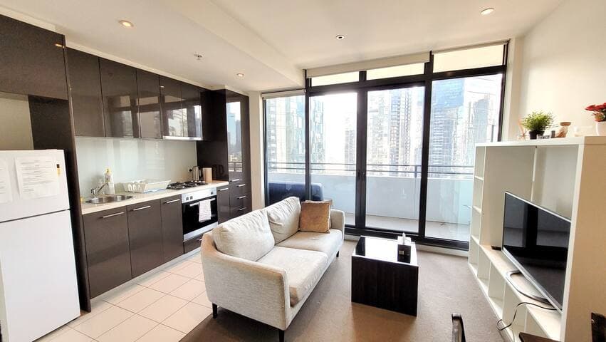 Furnished 1 Bedroom Apartment in Southbank