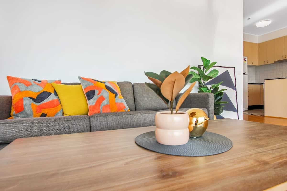 Furnished 3 Bedroom Apartment in Southbank