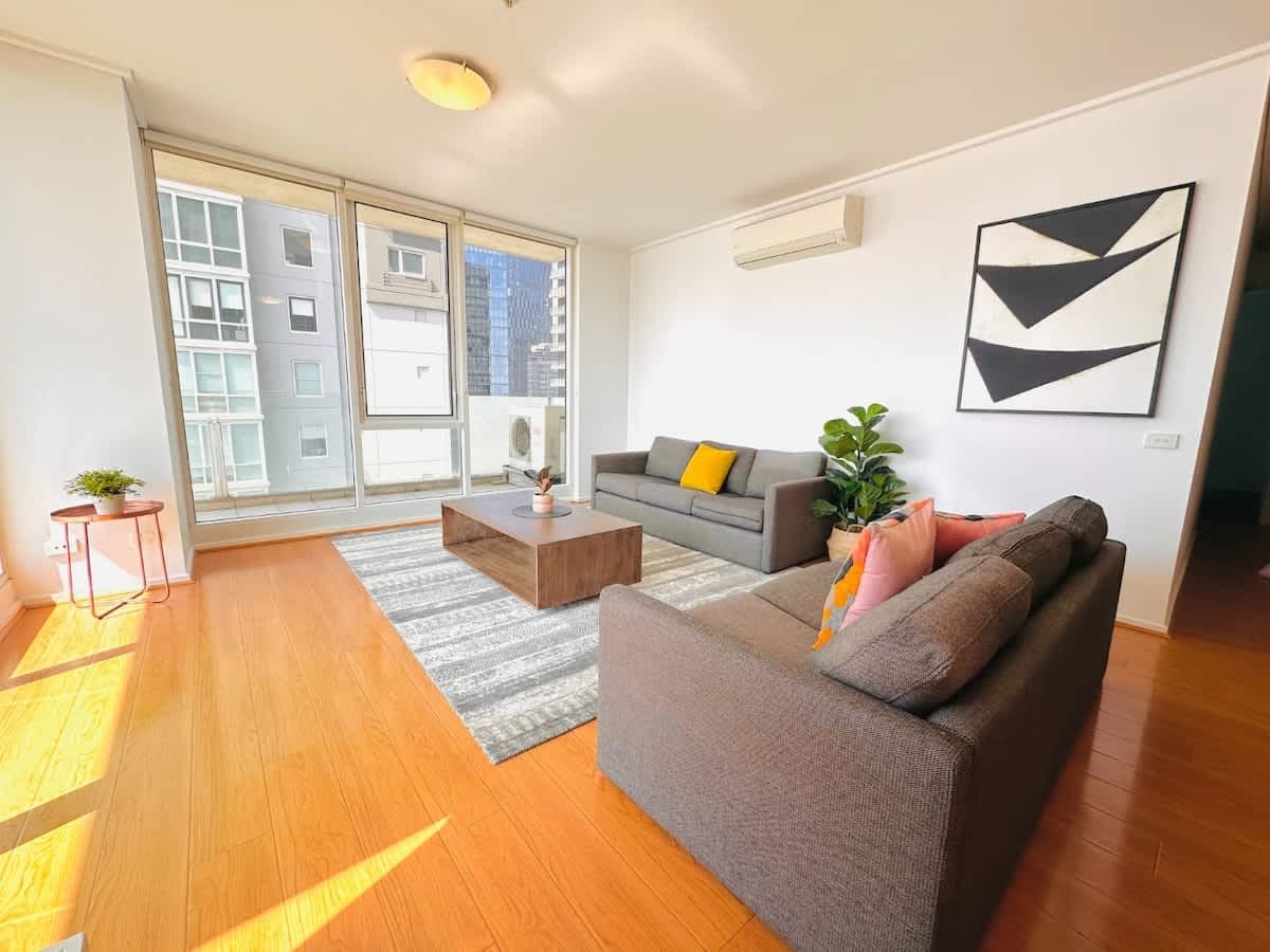 Furnished 3 Bedroom Apartment in Southbank