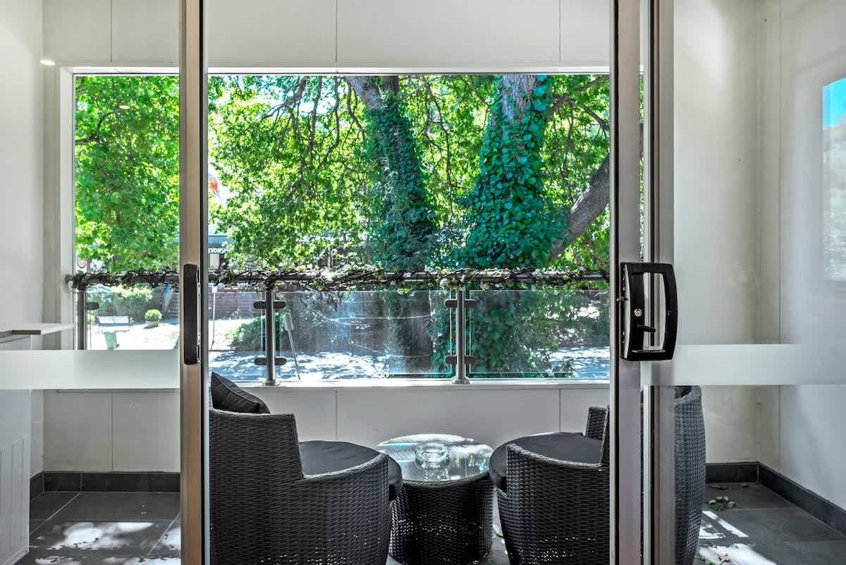 Furnished 1 Bedroom Apartment in Olinda