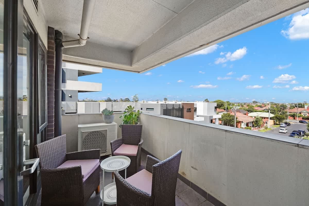 Furnished 2 Bedroom Apartment in Moonee Ponds