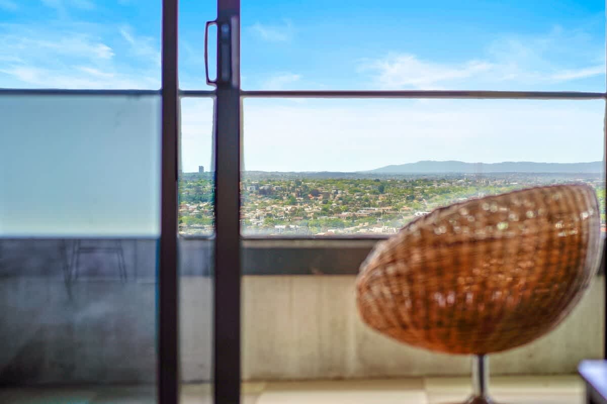 Furnished 1 Bedroom Apartment in St Kilda