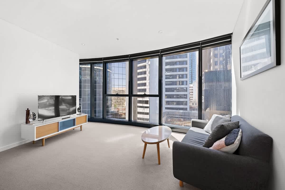 Furnished 1 Bedroom Apartment in Brisbane City