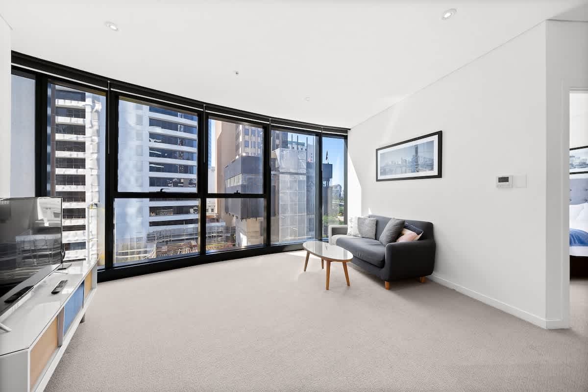 Furnished 1 Bedroom Apartment in Brisbane City