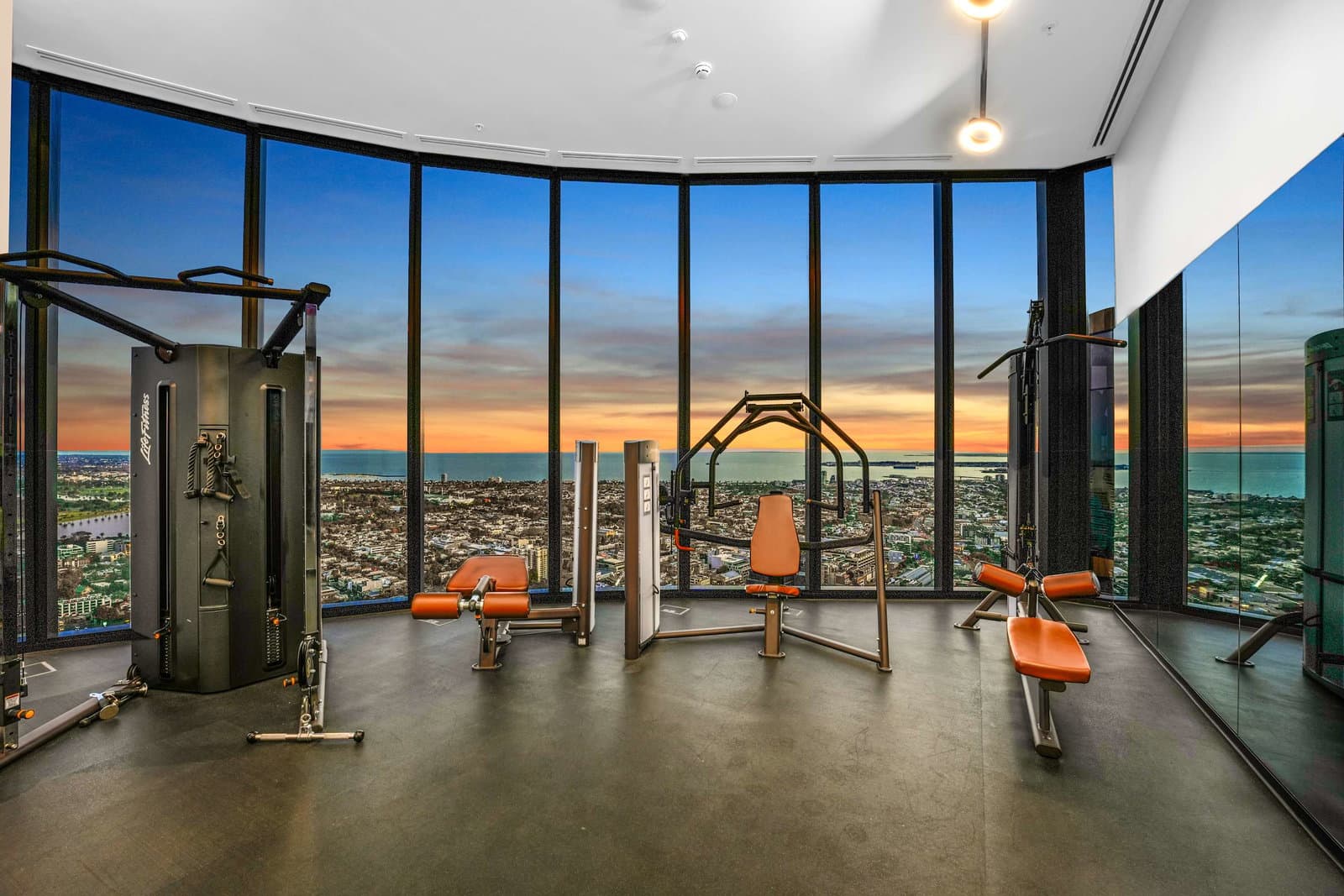 Furnished 3 Bedroom Apartment in Southbank
