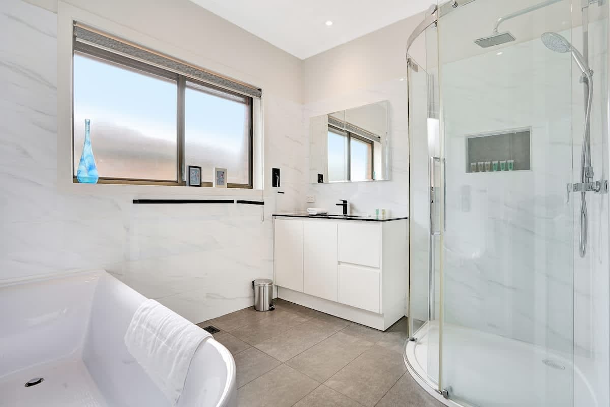 Furnished 3 Bedroom House in Rowville