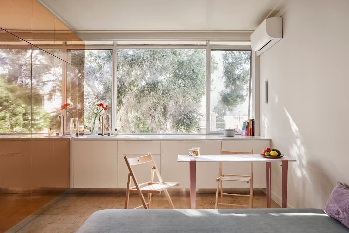 Furnished 1 Bedroom Apartment in St Kilda