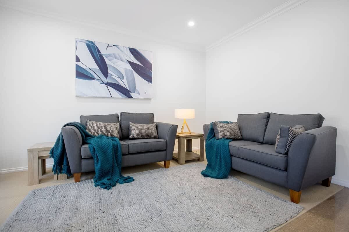 Furnished 2 Bedroom Rental in Mill Park