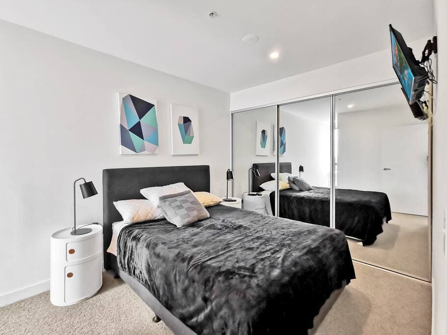 Furnished 2 Bedroom Apartment in Bundoora
