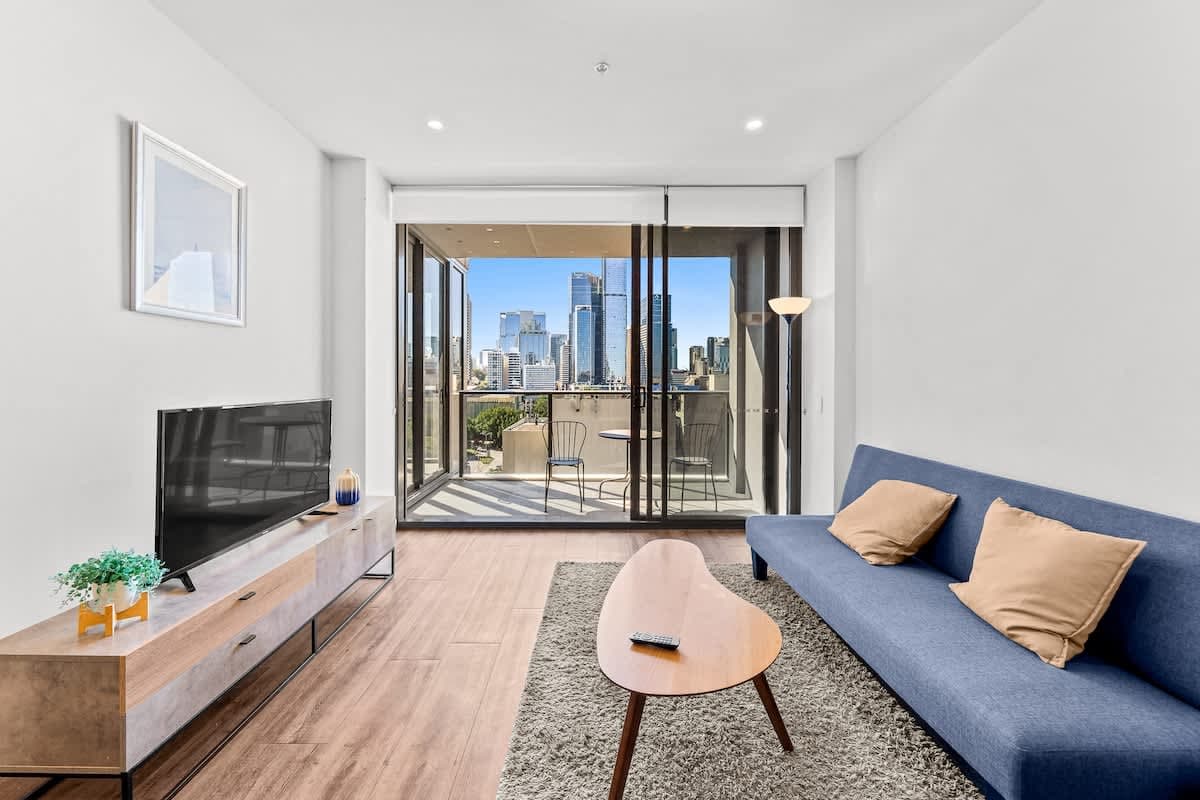 Furnished 1 Bedroom Apartment in South Brisbane