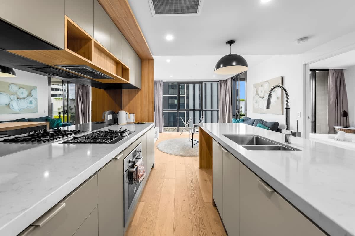Furnished 1 Bedroom Apartment in Woolloongabba