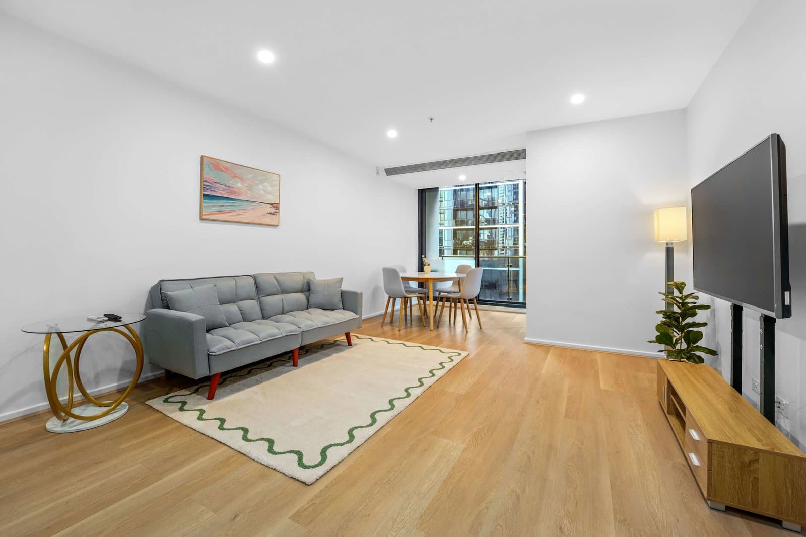 Furnished 1 Bedroom Apartment in Southbank