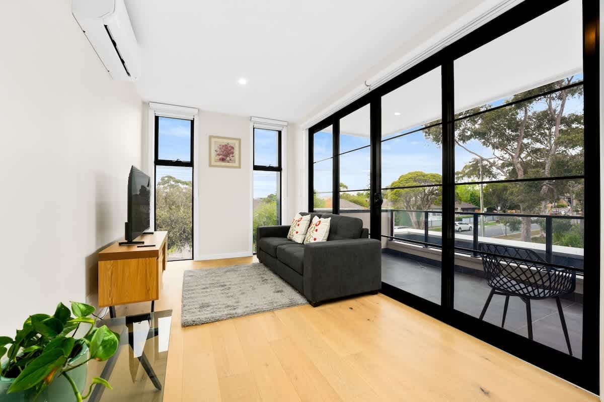Furnished 3 Bedroom Rental in Mount Waverley