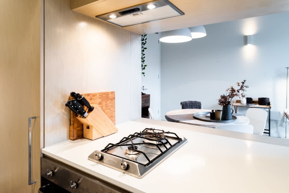 Furnished 1 Bedroom Apartment in Carlton