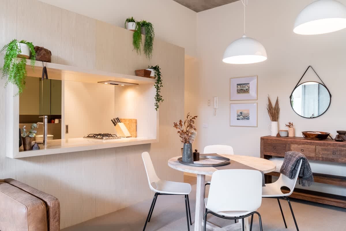 Furnished 1 Bedroom Apartment in Carlton