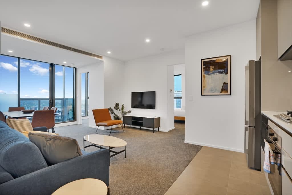 Furnished 2 Bedroom Rental in Southbank